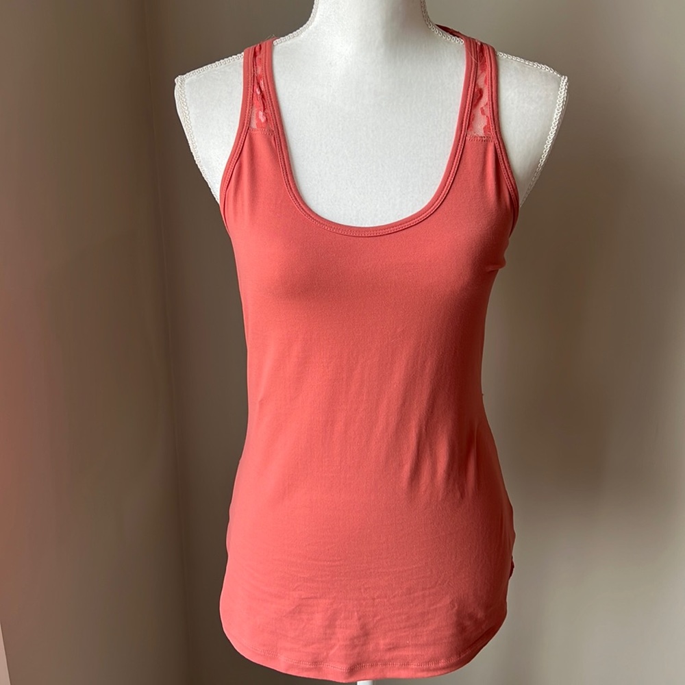 5/$25 Kismet tank top with laced back